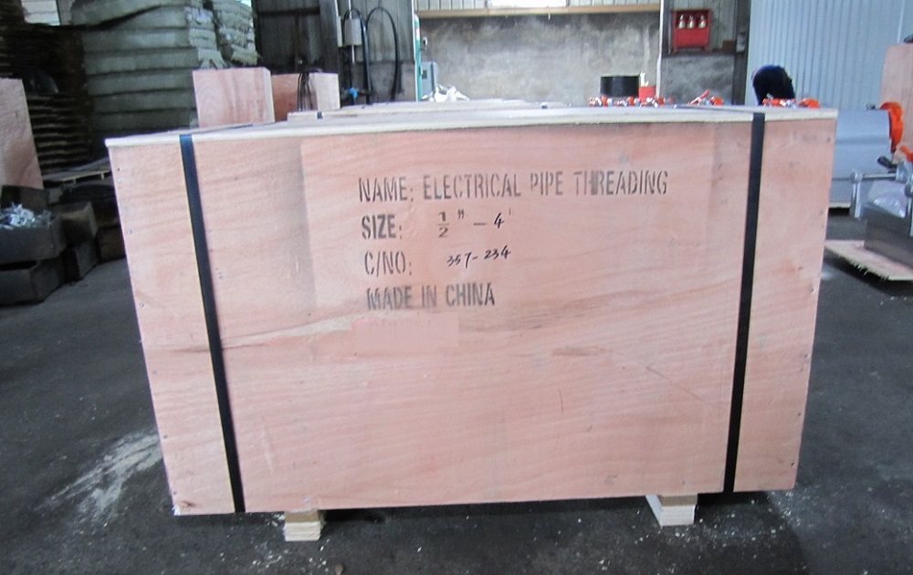 4" Electric pipe threading machine
