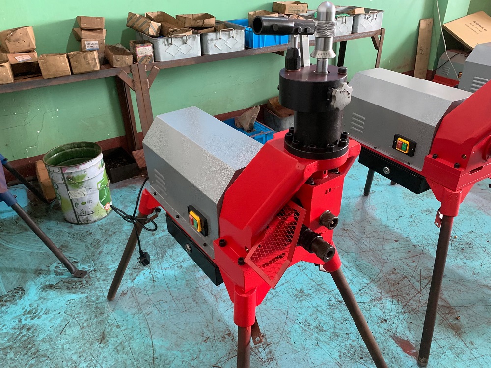 60-325mm 1100w Pipe Grooving Machine For Egypt Market 