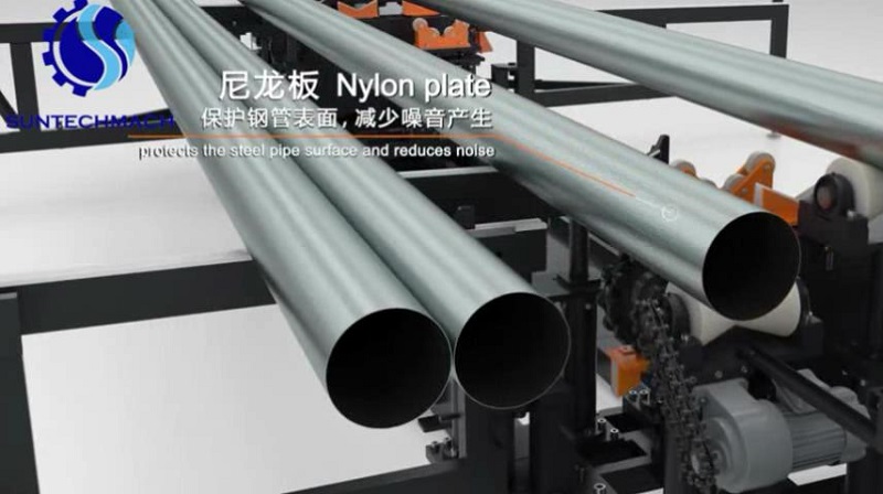 Automatic pipe grooving machine