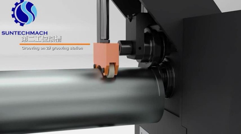 Automatic pipe grooving machine