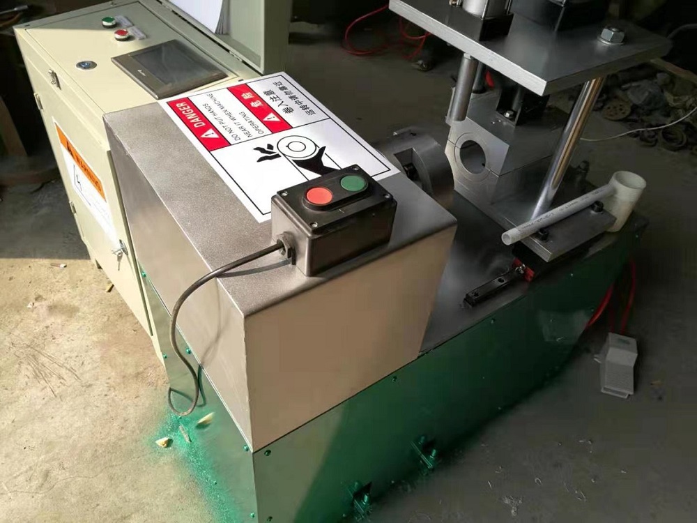 BSPP plastic pipe threading machine