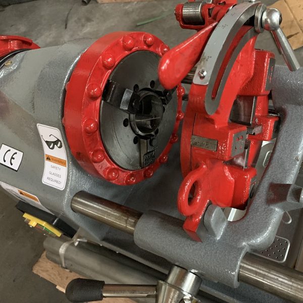 BSPT pipe threading machine