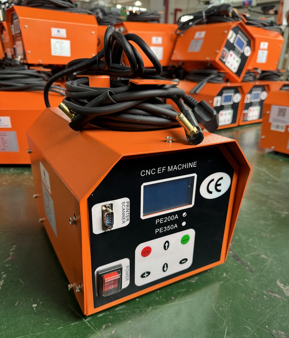 Electrofusion pipe welding machine