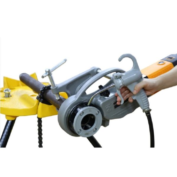 Hand-held pipe threading machine 11-R die head compatible