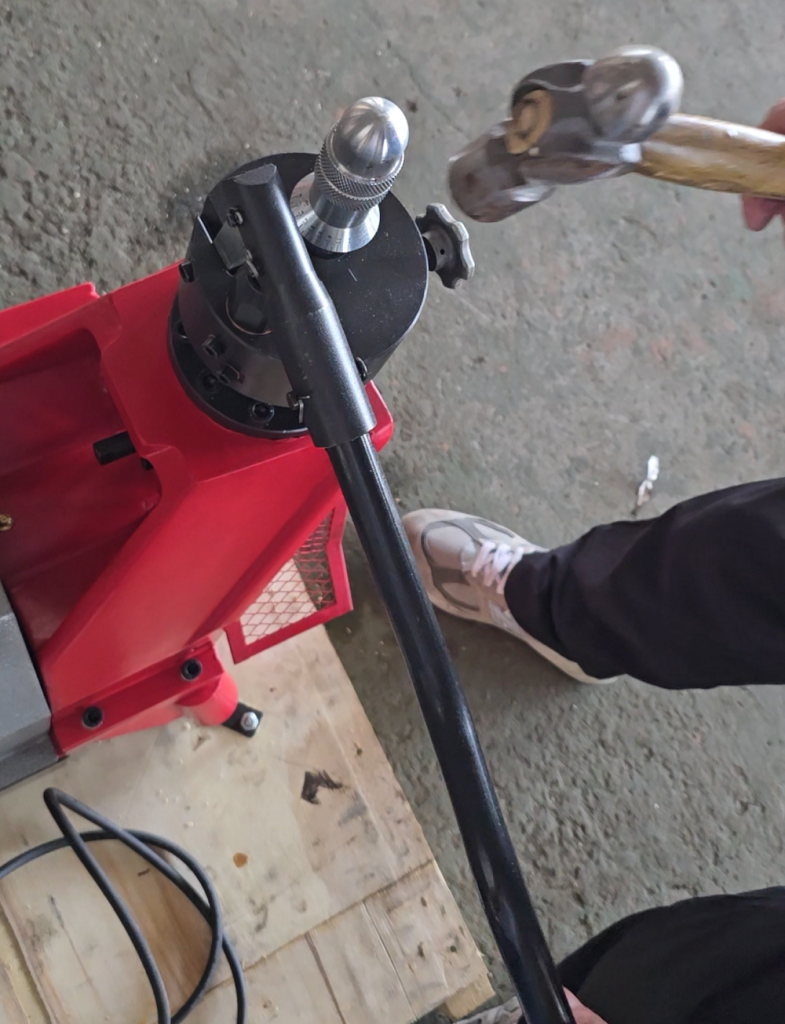 How to fix the pipe grooving machine hydraulic pump if the cylinder do not work