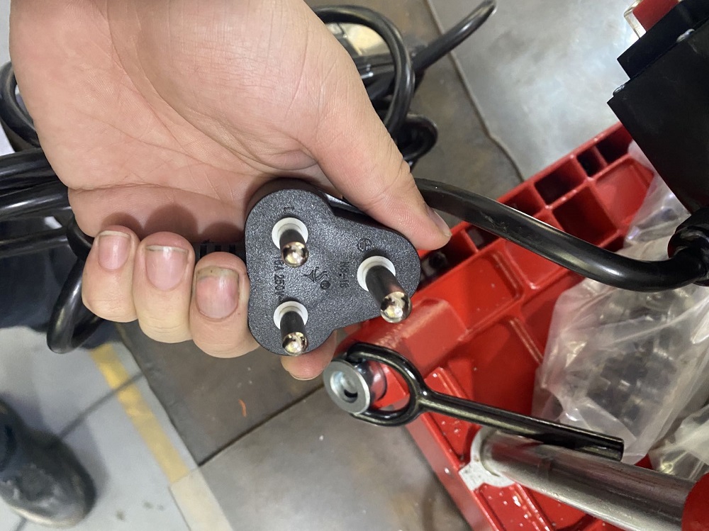 Pipe Hole Cutting Machine