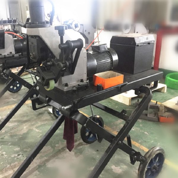 Pipe groove cutting machine