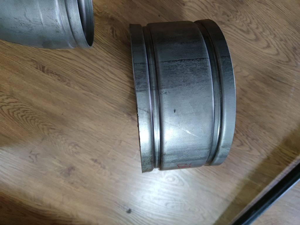 Roll grooving machine for stainless steel pipe and aluminum pipe groove rolling