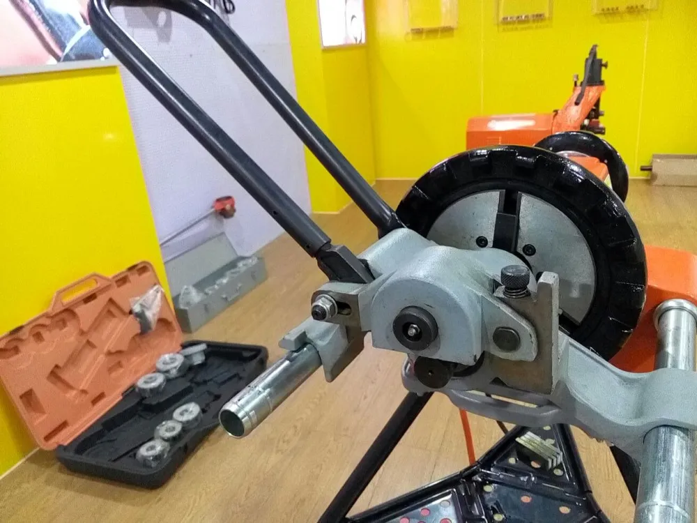 Roll pipe groover 6 compatible with 916