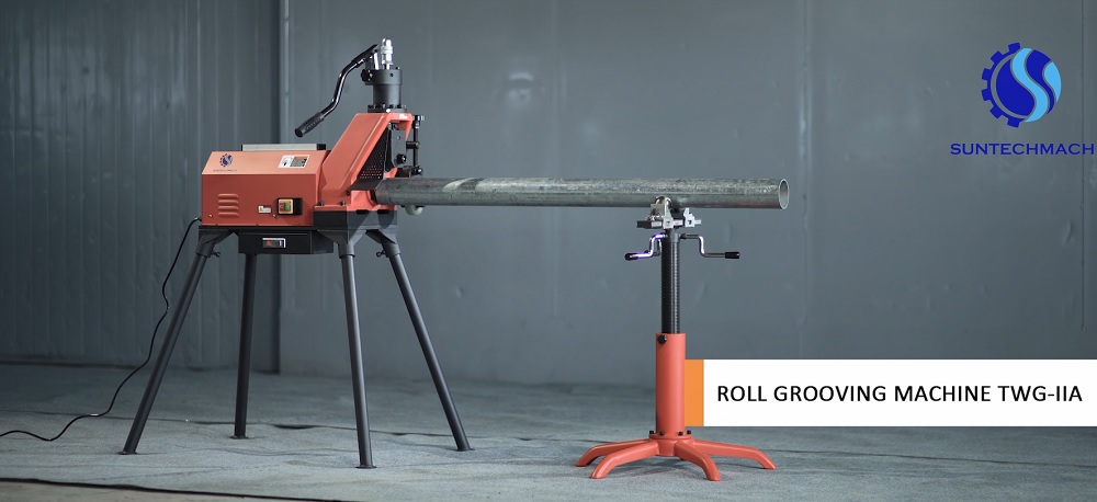 Roll Grooving Machine